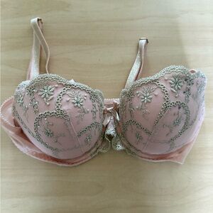 Victoria's Secret Pink Lace Embroidered Bra